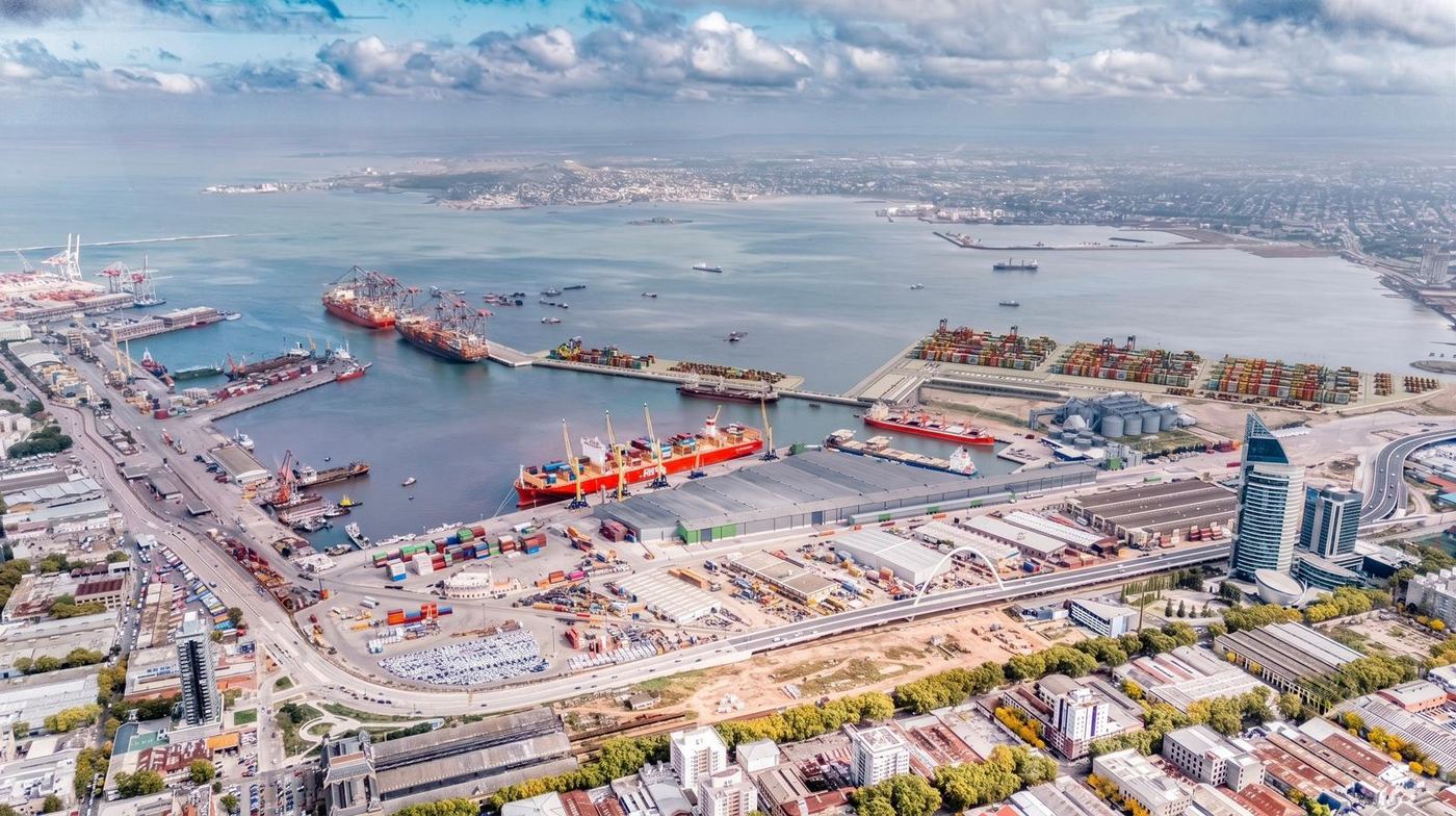 La terminal y la bahía de Montevideo